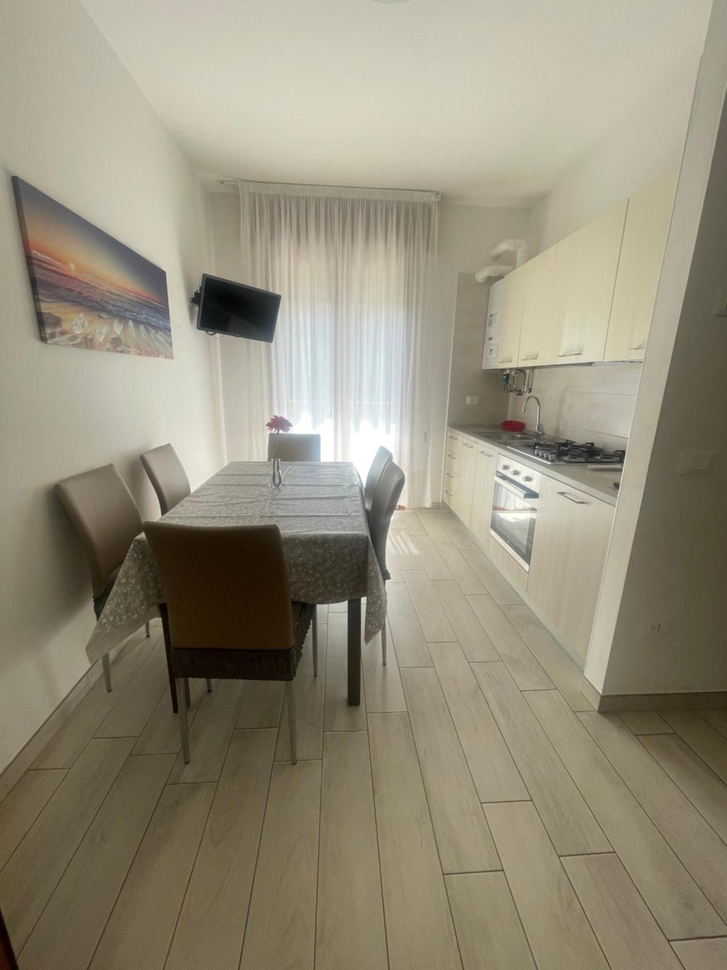 הוילה סוטומרינה Palazzina Del Sole מראה חיצוני תמונה