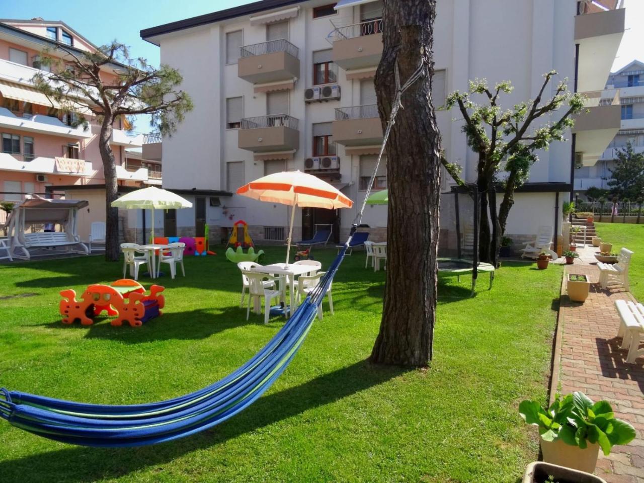 הוילה סוטומרינה Palazzina Del Sole מראה חיצוני תמונה